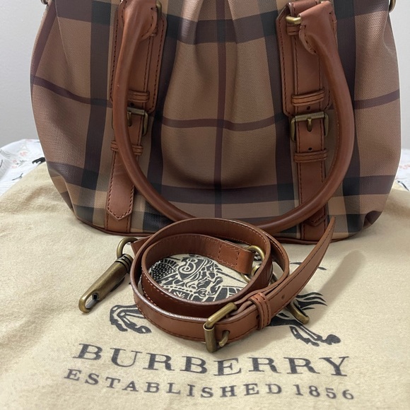 Authentic Burberry Smoked Ckeck Northfield Tote - Picture 6 of 16